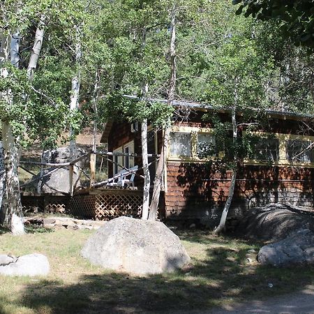 Twin Lakes Resort Bridgeport Esterno foto